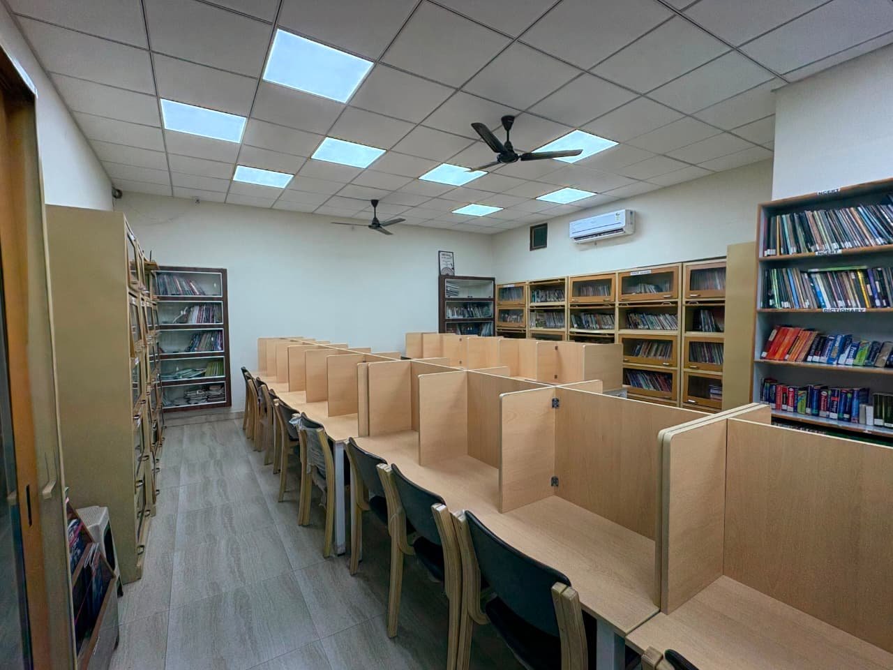 Greenfields Public School Library